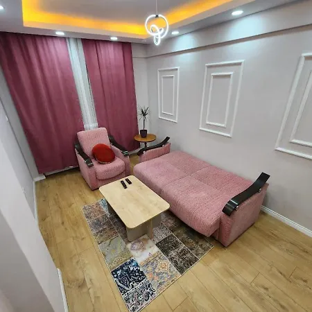 Q Apartment *